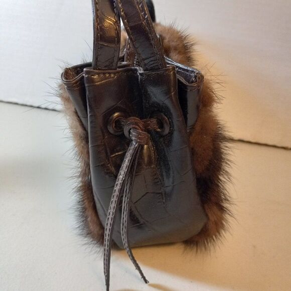 Vintage Paolo Masi Fur and Leather Wristlet Cottagecore Granny Chic Grandmacore - Picture 4 of 10
